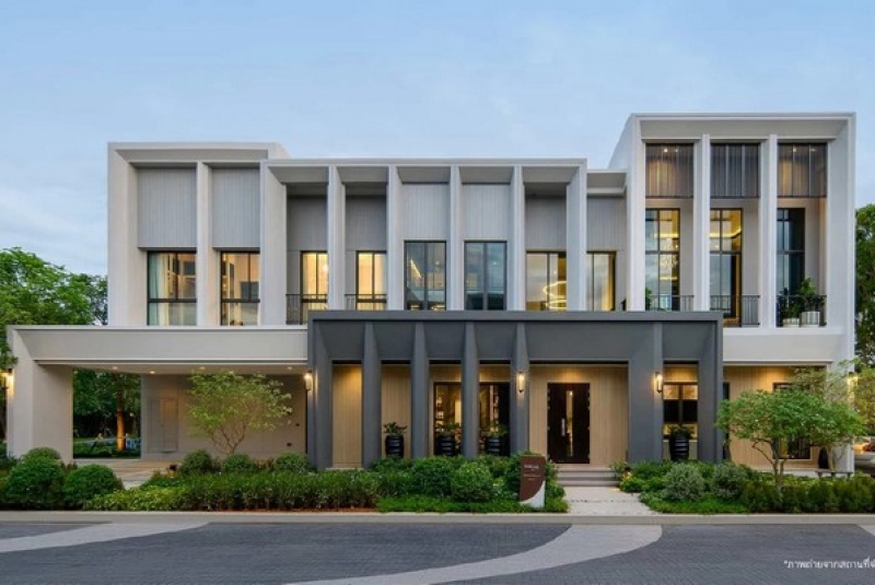 Luxury House For Sale บ้านหรู 2 ชั้น บางกอก บูเลอวาร์ด ซิกเนเจอร์ ปิ่นเกล้า - บรมฯ ถ.ศาลาธรรมสพน์ แขวงศาลาธรรมสพน์ เขตทวีวัฒนา กรุงเทพมหานคร 10170