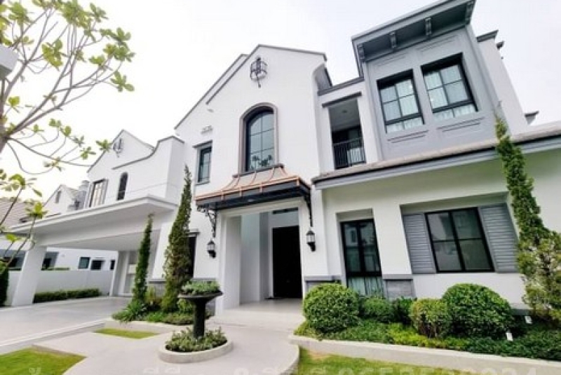 ตกแต่งพร้อม บ้านเดี่ยวหลังใหญ่ นันทวัน พระรามเก้า-กรุงเทพกรีฑาตัดใหม่ แลนด์แอนด์เฮ้าส์ สะพานสูง กรุงเทพมหานคร