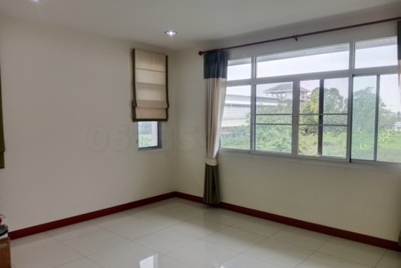 หมู่บ้านเจริญสุข  (8) หมู่บ้านเจริญสุข  (8)