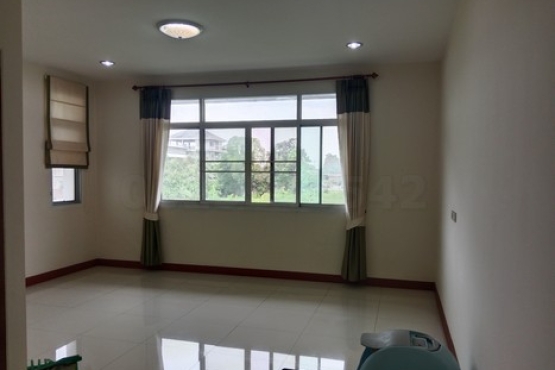 หมู่บ้านเจริญสุข  (7) หมู่บ้านเจริญสุข  (7)