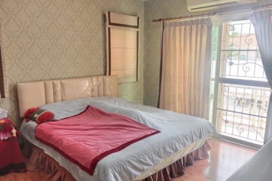 หมู่บ้านพฤกษาวิลเลจ8 (13) หมู่บ้านพฤกษาวิลเลจ8 (13)