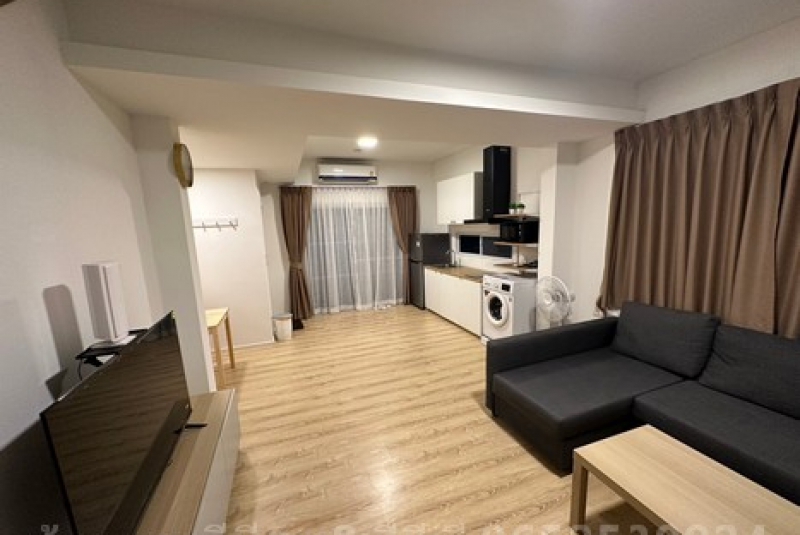 S__81158168_0 S__81158168_0