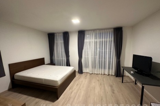 S__81158164_0 S__81158164_0