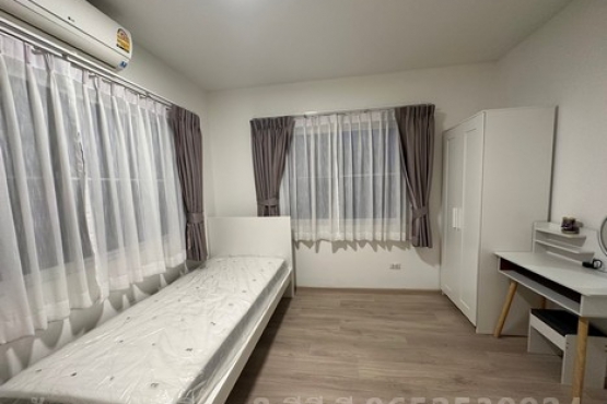 S__81158165_0 S__81158165_0